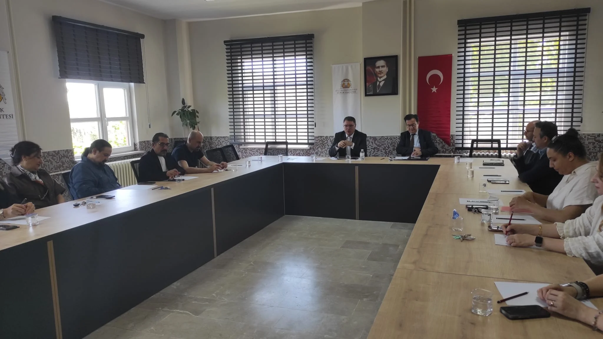 Fakültemizde Proje Değerlendirme Toplantısı Gerçekleştirildi